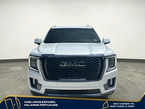 Used 2023 GMC Yukon Denali Ultimate AWD/4WD image 9