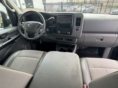 Used 2015 Nissan NV 2500 SL w/ Technology Package image 12