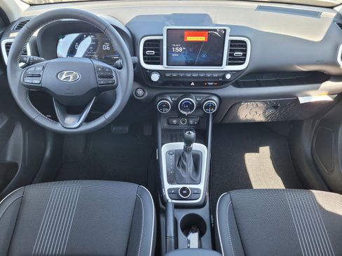 New 2025 Hyundai Venue Limited image 13