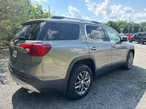 Used 2019 GMC Acadia SLT AWD/4WD image 9