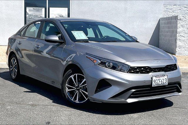 Used 2023 Kia Forte LXS FWD image 12