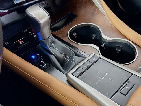 Certified 2022 Lexus RX 350L FWD w/ Premium Package image 17
