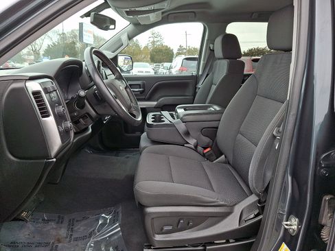 Used 2018 Chevrolet Silverado 1500 LT w/ All Star Edition image 13
