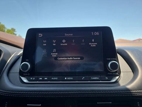 Used 2021 Nissan Rogue S FWD image 21