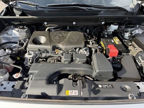 Used 2023 Toyota RAV4 XLE Premium image 32