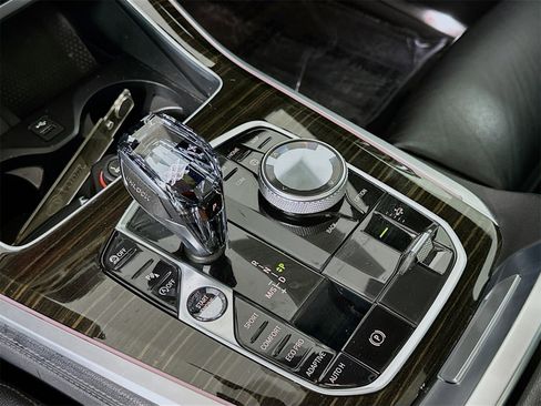 Used 2020 BMW X5 sDrive40i w/ Premium Package image 17