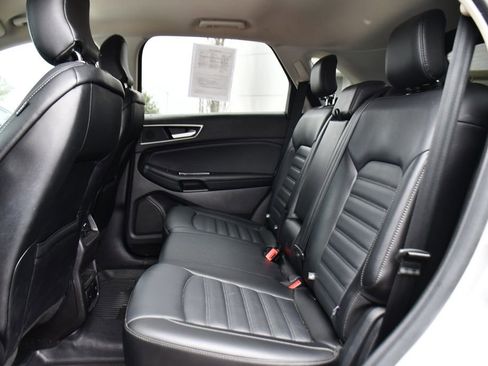 Used 2017 Ford Edge SEL w/ Equipment Group 201A AWD/4WD image 20