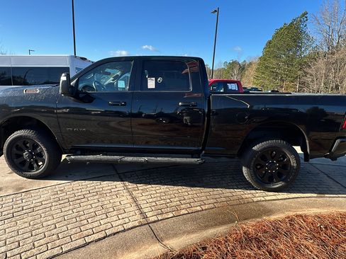 Used 2024 RAM 2500 Big Horn w/ Night Edition image 11