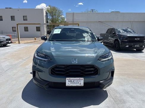 Used 2024 Honda HR-V Sport image 3