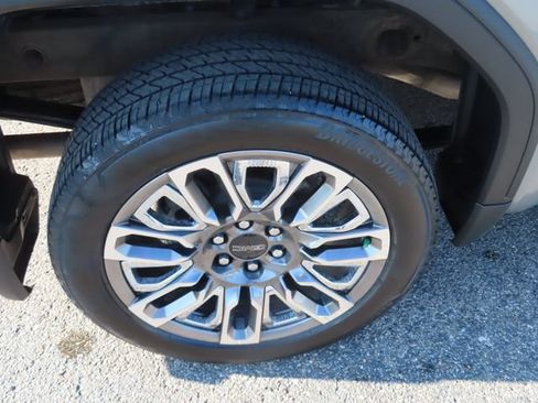 Used 2024 GMC Sierra 1500 Denali Ultimate AWD/4WD image 15