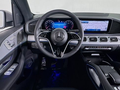 New 2026 Mercedes-Benz GLS 450 4MATIC image 4