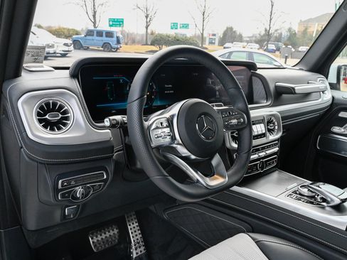 Used 2024 Mercedes-Benz G 550 G 550 image 16