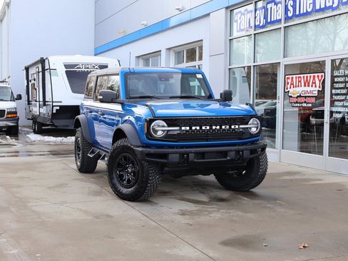 Used 2022 Ford Bronco Wildtrak image 36