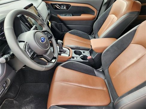 Used 2025 Subaru Forester Touring image 13