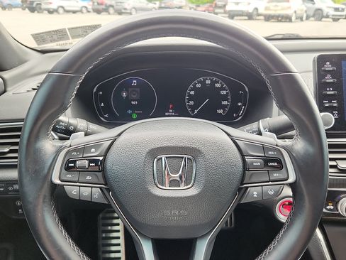 Used 2018 Honda Accord Sport image 18