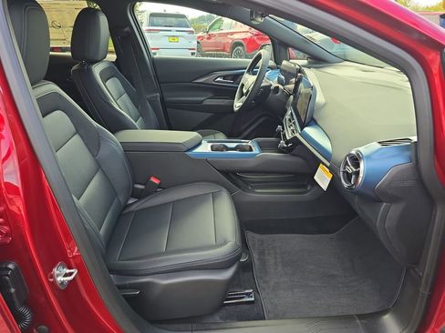 New 2026 Chevrolet Equinox EV LT image 29