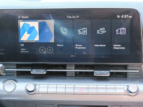 Used 2024 Hyundai Kona SEL FWD image 16