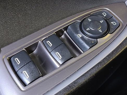 Used 2022 Chevrolet Malibu LS FWD image 27