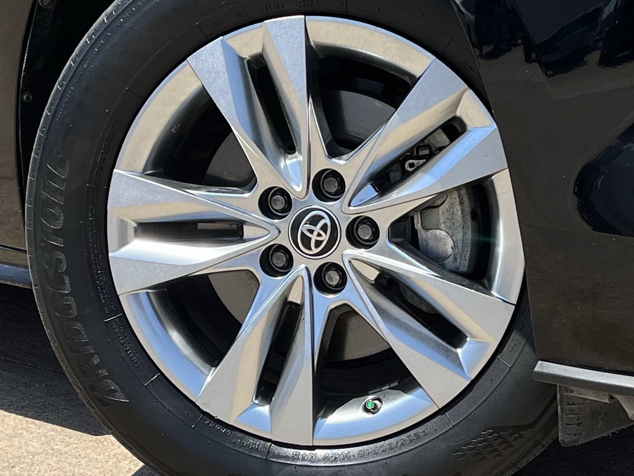Used 2023 Toyota Sienna XLE Woodland Edition AWD/4WD image 29
