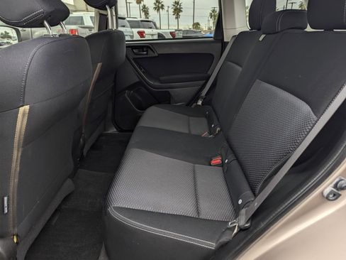 Used 2014 Subaru Forester 2.5i image 8