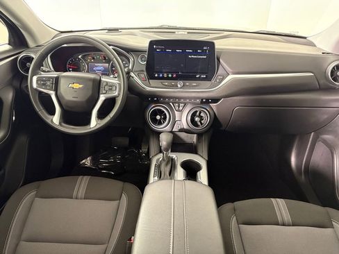 Used 2025 Chevrolet Blazer LT image 41