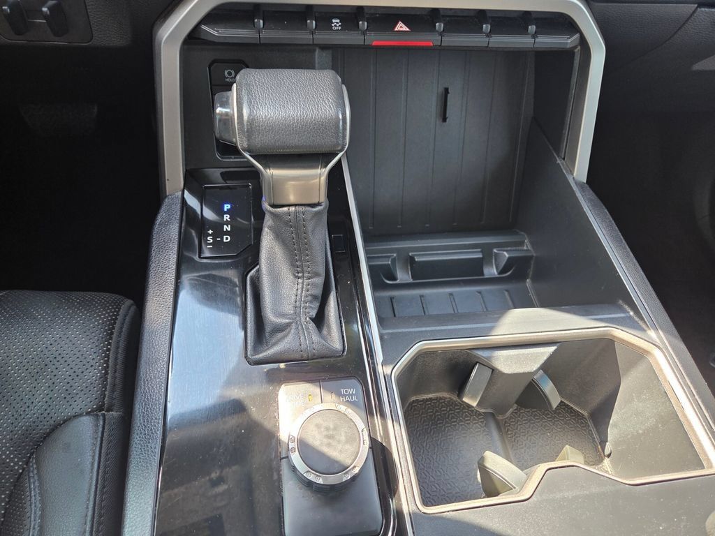 Used 2022 Toyota Tundra SR5 w/ SR5 Premium Package RWD image 17