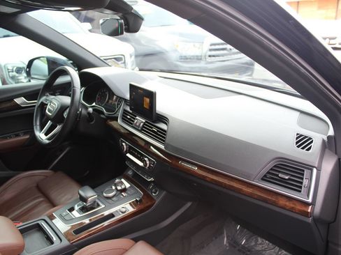 Used 2018 Audi Q5 2.0T Premium Plus AWD/4WD image 22
