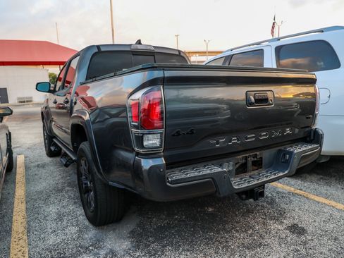 Used 2021 Toyota Tacoma Limited w/ Nightshade Package AWD/4WD image 10