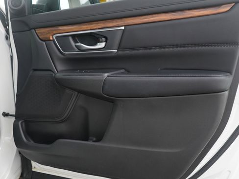 Used 2018 Honda CR-V EX-L image 9