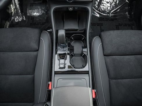 New 2026 Volvo XC40 B5 Ultra w/ Protection Package Premier image 27