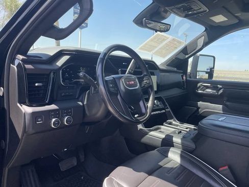 Used 2024 GMC Sierra 2500 AT4X AWD/4WD image 10