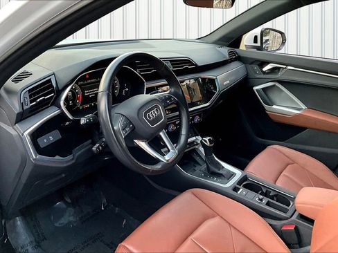 Used 2024 Audi Q3 2.0T Premium Plus image 17