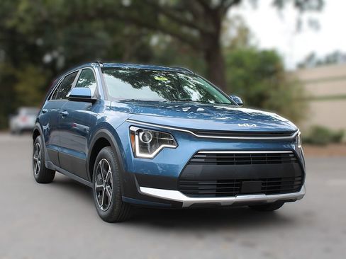 New 2026 Kia Niro EX FWD image 3