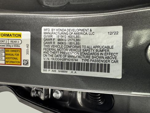 Used 2023 Acura Integra Base image 32