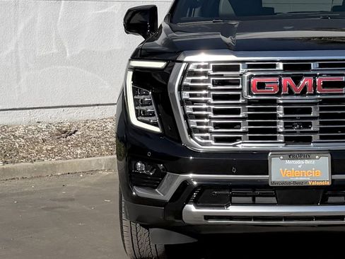Used 2025 GMC Yukon XL Denali image 6