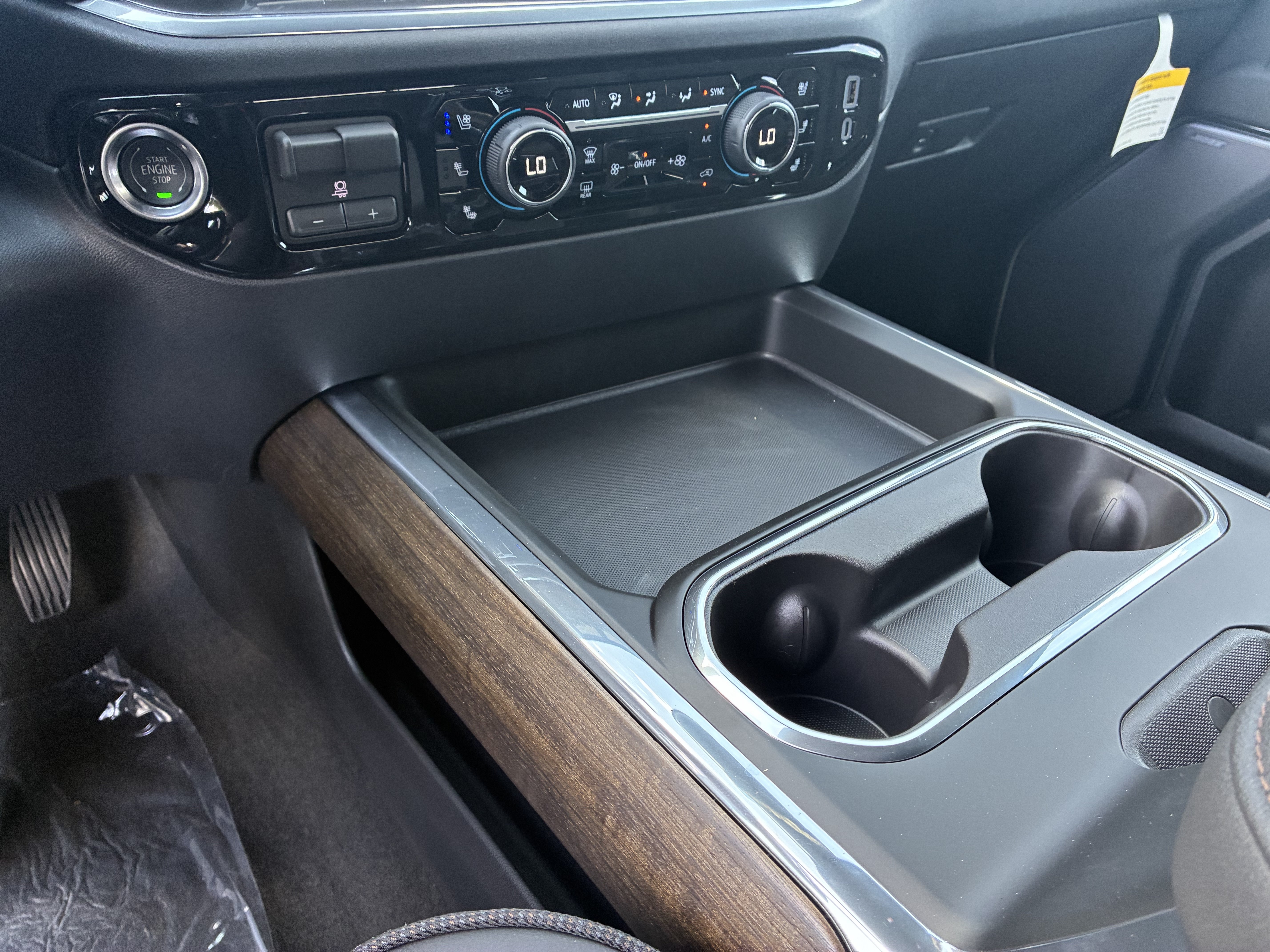New 2026 Chevrolet Silverado 2500 High Country w/ Midnight Edition AWD/4WD image 36