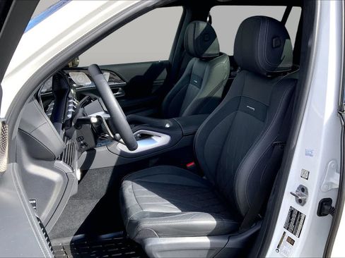 Certified 2025 Mercedes-Benz GLS 63 AMG 4MATIC image 10
