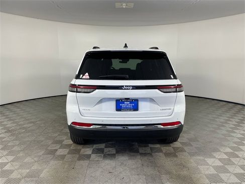 New 2025 Jeep Grand Cherokee Limited w/ Trailer Tow Package image 6