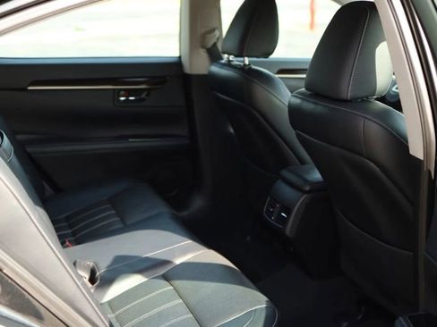 Used 2016 Lexus ES 350 image 45