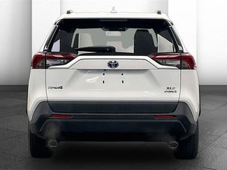 Used 2019 Toyota RAV4 XLE w/ Convenience Package video 3