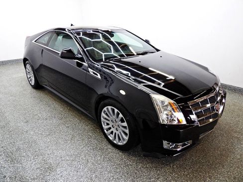 Used 2011 Cadillac CTS Premium image 3