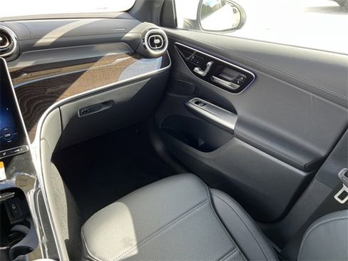 Certified 2024 Mercedes-Benz GLC 300 4MATIC image 27