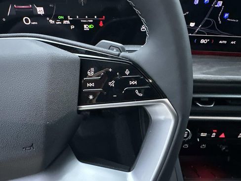 New 2025 Audi Q5 Premium Plus image 17