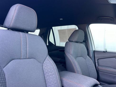 Used 2025 Honda Pilot Sport image 15
