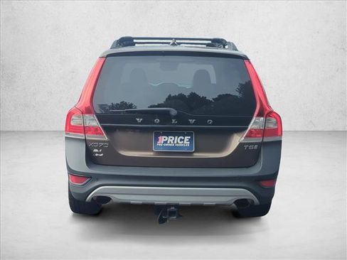 Used 2016 Volvo XC70 T5 Platinum w/ Climate Package FWD image 7