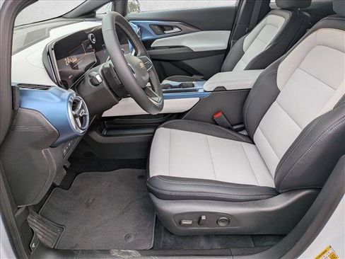 New 2026 Chevrolet Equinox EV LT FWD image 15