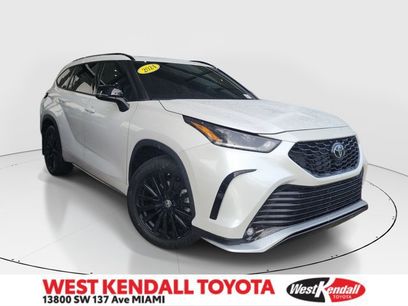 Used 2024 Toyota Highlander XSE