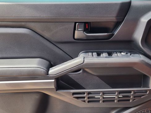 New 2026 Toyota Tacoma SR5 AWD/4WD image 21
