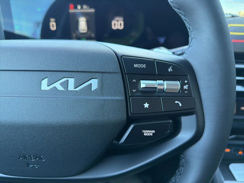 New 2026 Kia Sportage EX image 36