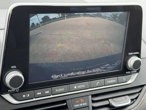 Used 2025 Nissan Altima 2.5 SV FWD image 18